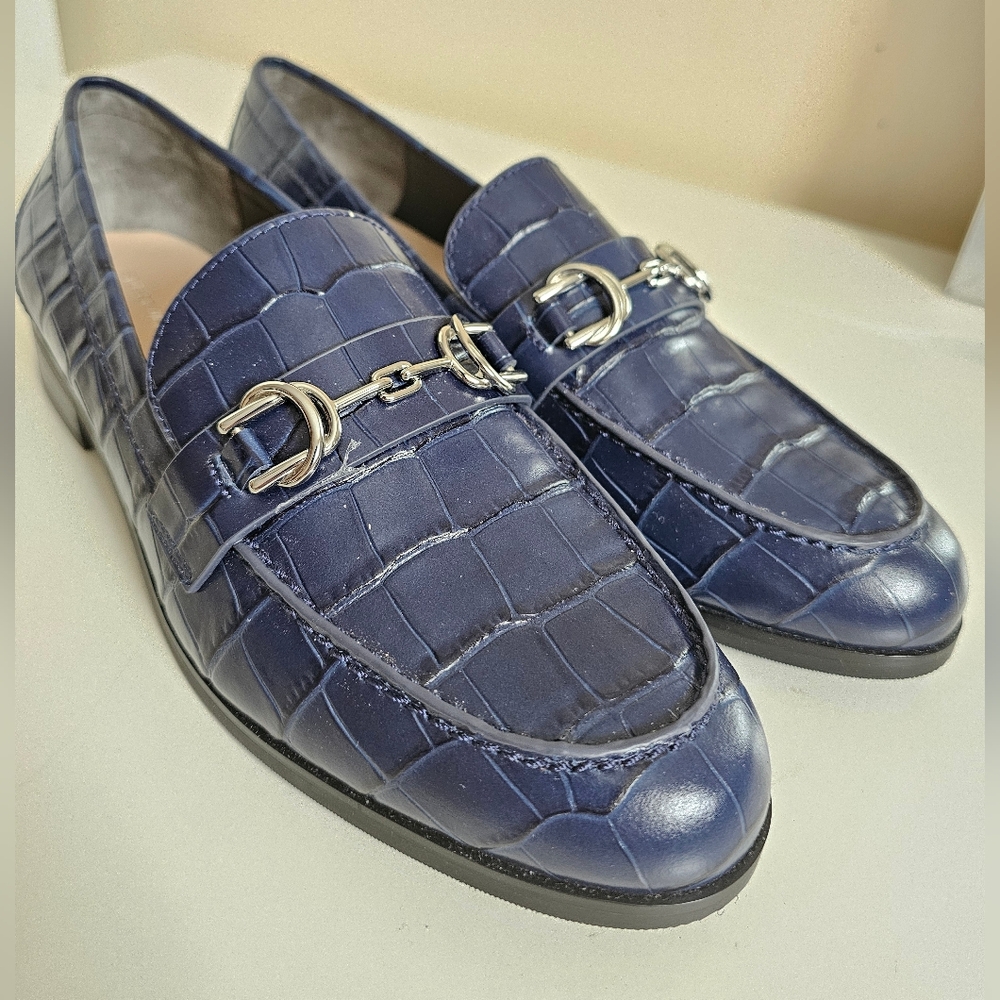Stuart Weitzman Owen Buckle Loafers. Size 7.5